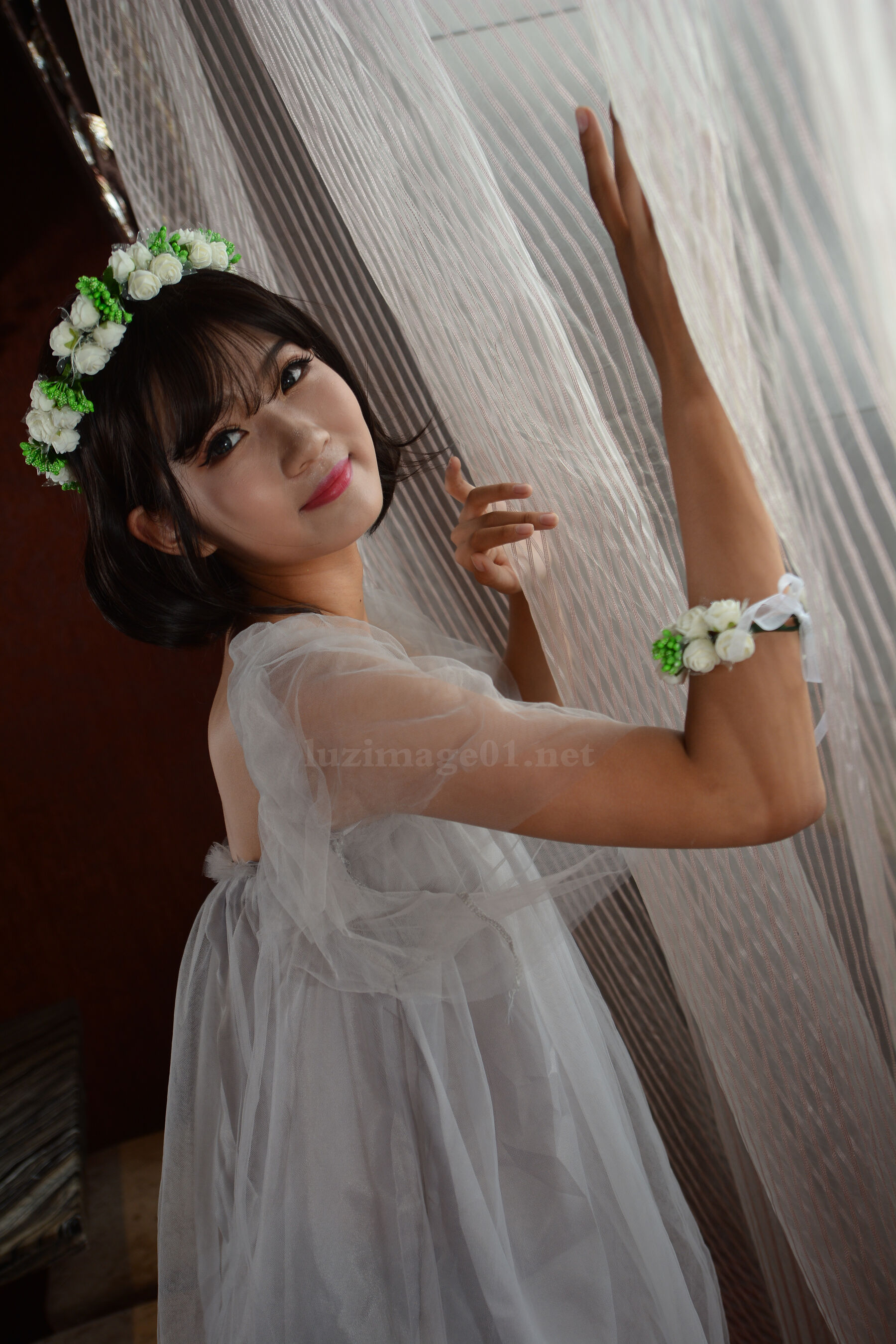 国模小华人体私拍套图 | Page 5