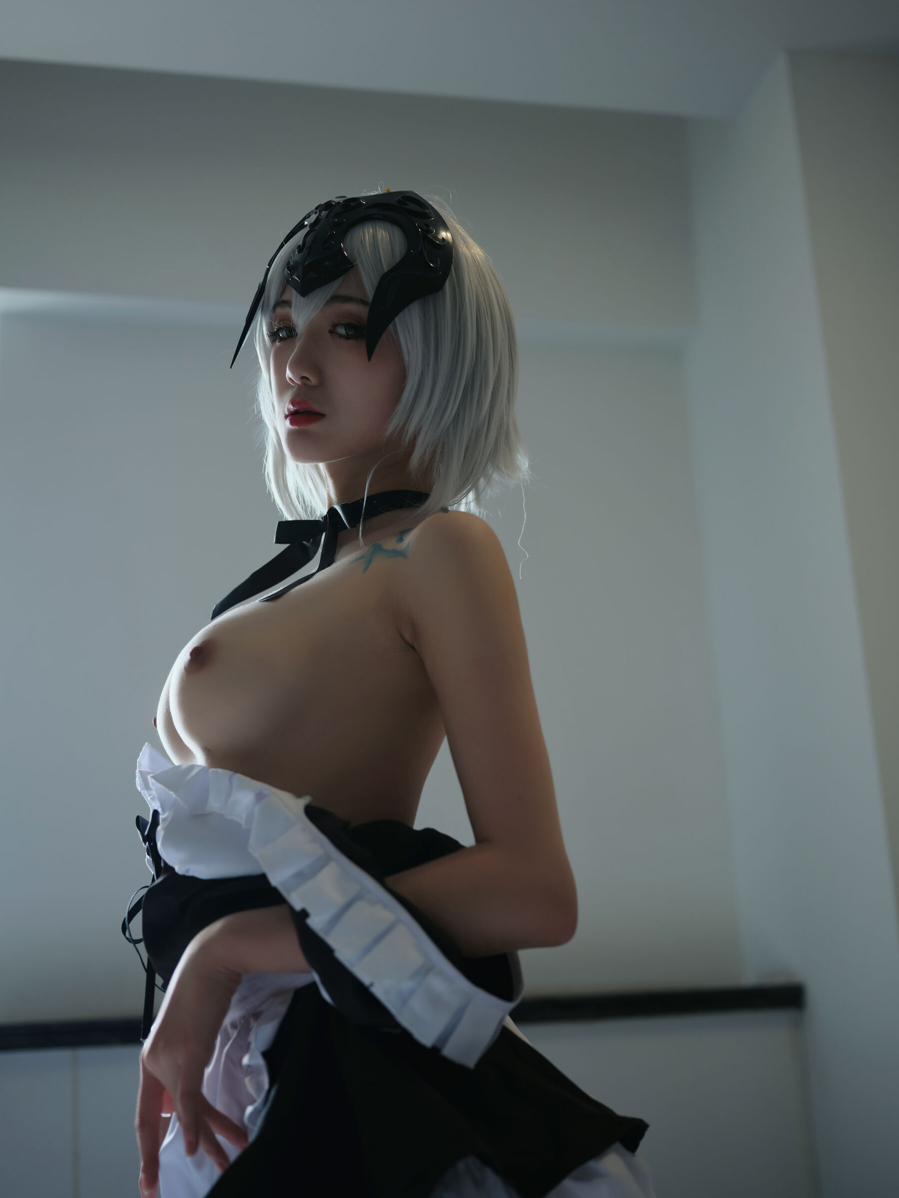 一米八的大梨子《黑贞女仆特典》