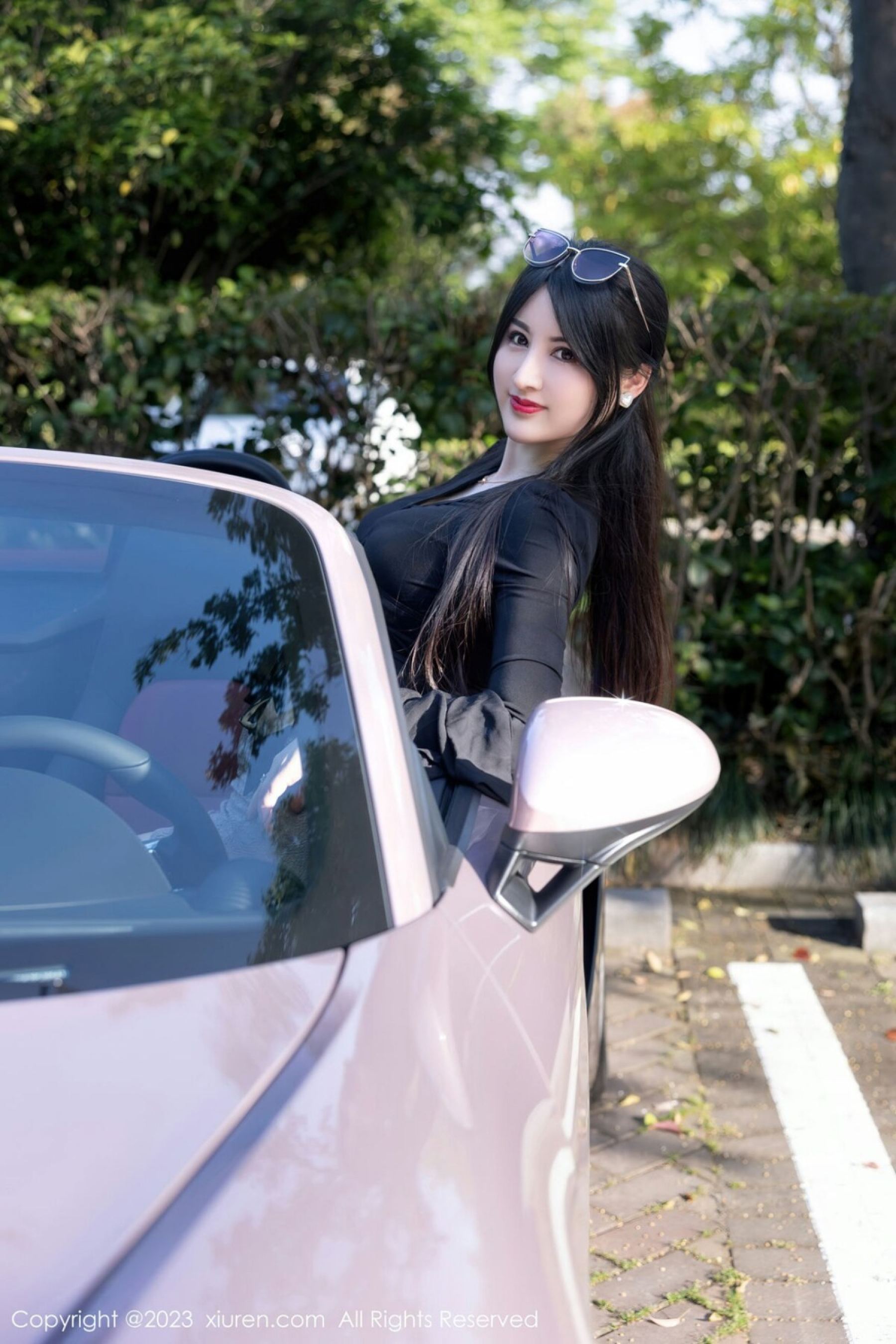 Vol. 6676 诗诗kiki | Page 2