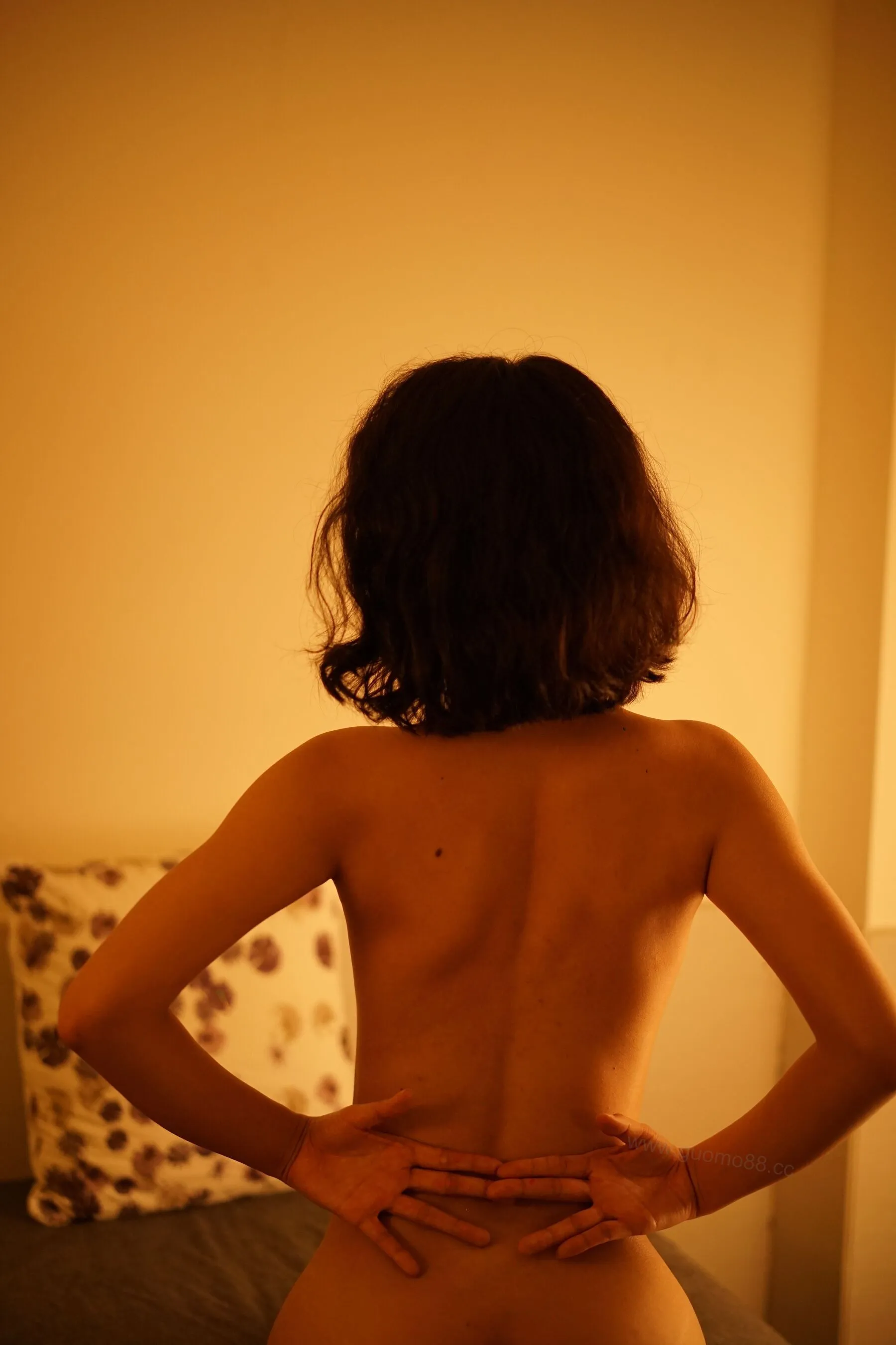 国模小环人体私拍套图